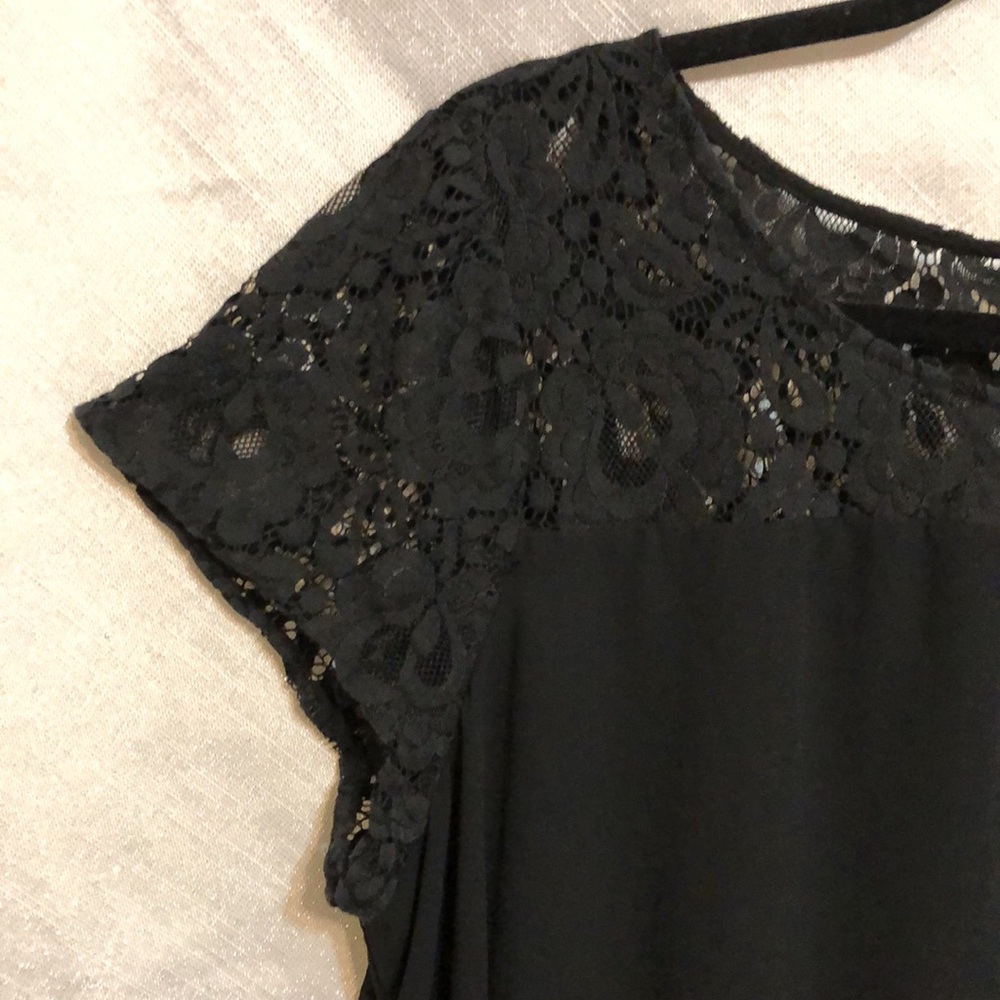 Torrid Blouse - Picture 2 of 9